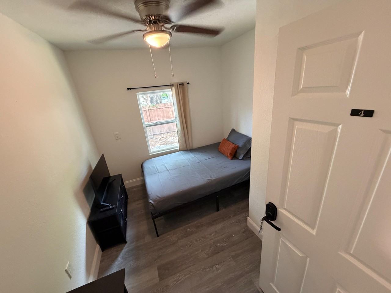 N Ola Ave - Photo 6 of 16