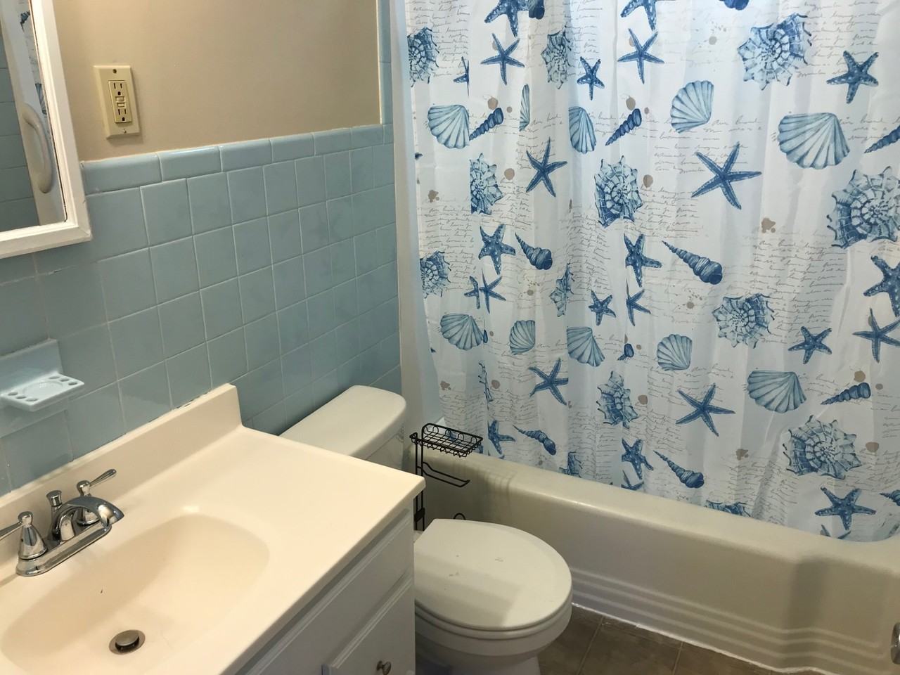 4214 Washington Ave #1 - Photo 7 of 9