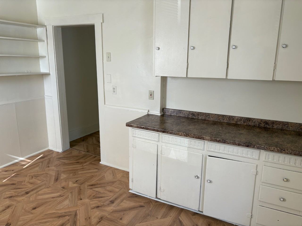 1261 E 23rd St #2 - Photo 3 of 8