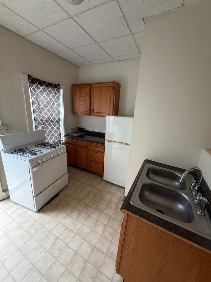 348 Clinton St #1 - Photo 2 of 4