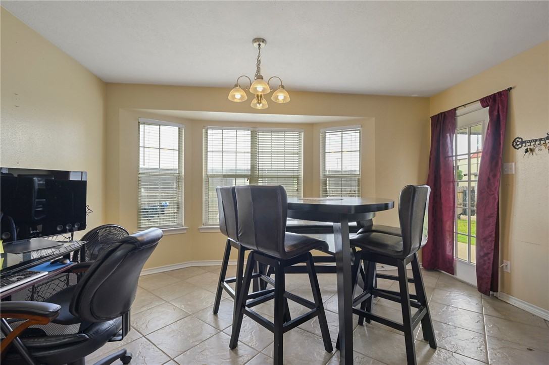 3983 Tiffany Trl - Photo 4 of 11