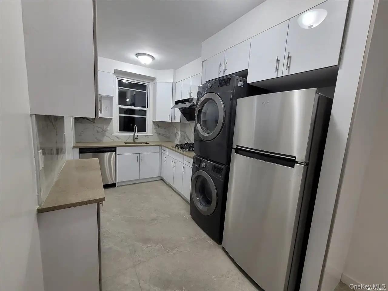 4518 157th St - Photo 5 of 13