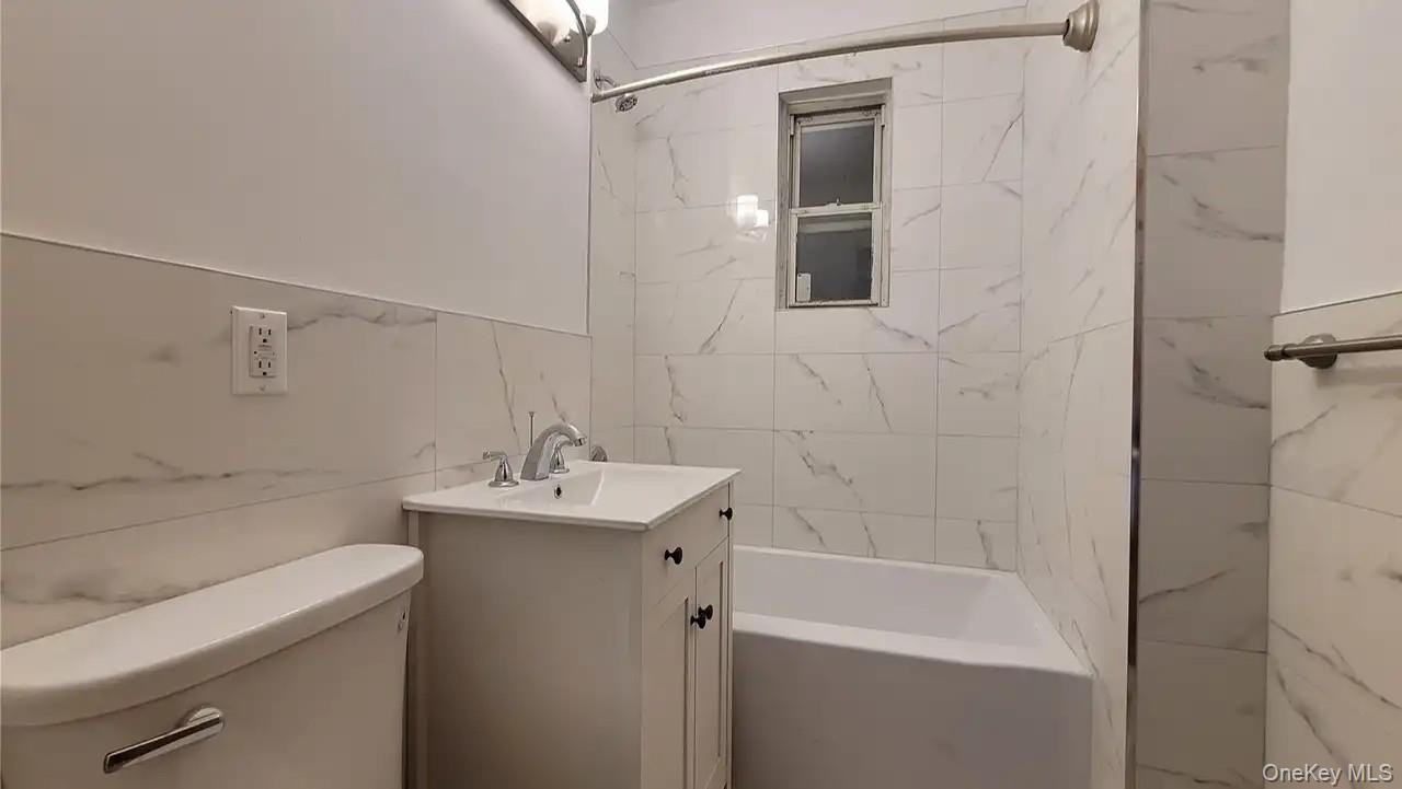 4518 157th St - Photo 7 of 13