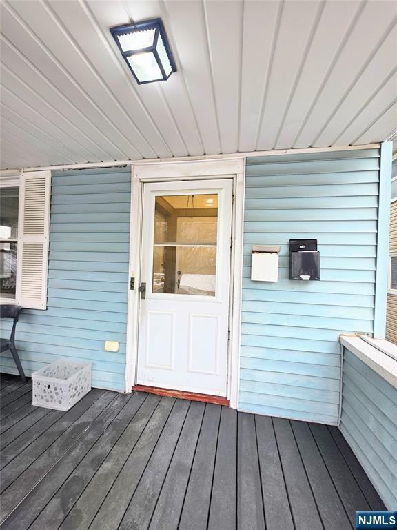 655 Marin Ave - Photo 2 of 14