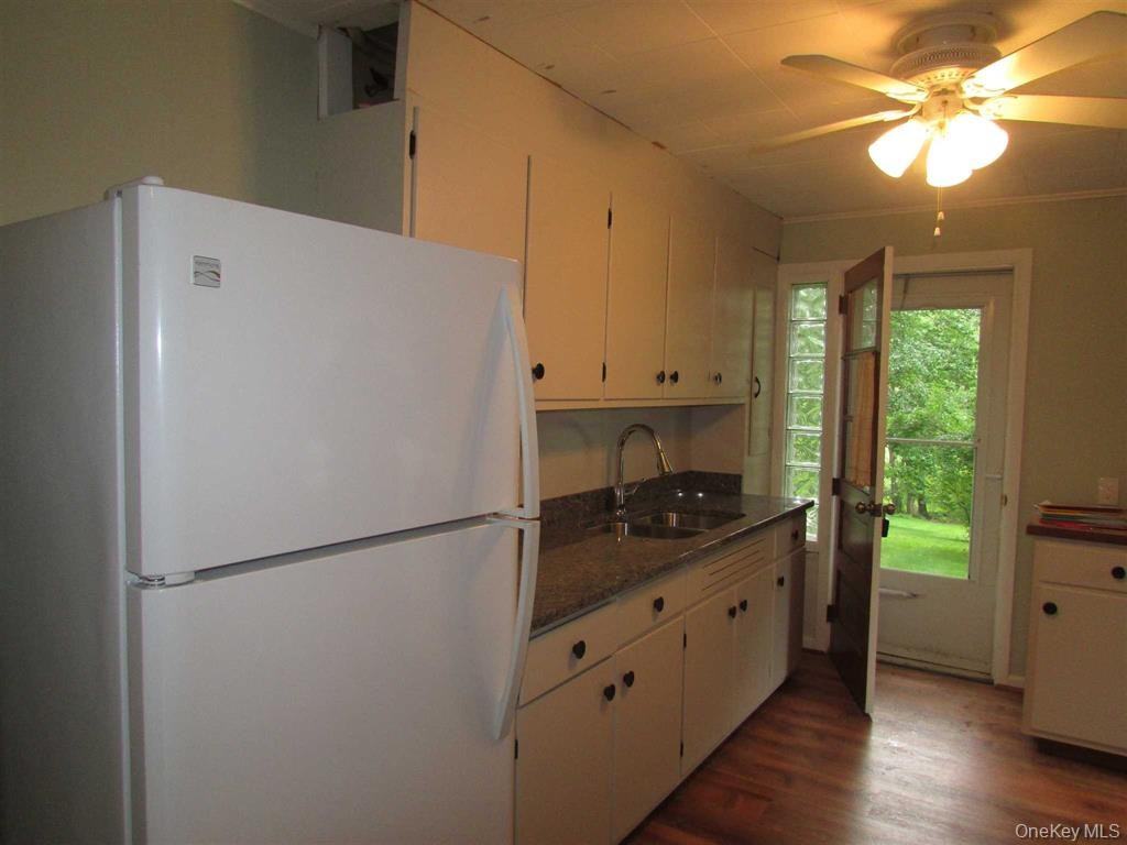 361 Route 376 1st Fl - Photo 5 of 18