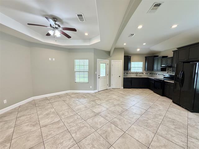 2865 Amber Ave - Photo 2 of 22