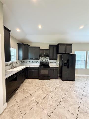 2865 Amber Ave - Photo 6 of 22