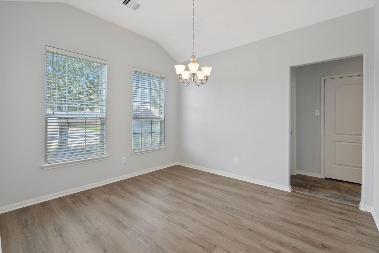 19006 Piper Hill Ln - Photo 5 of 29