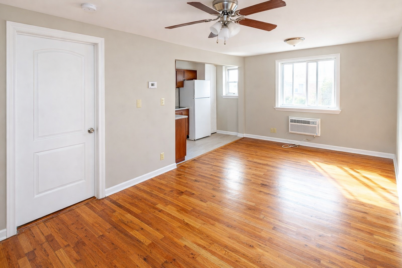 60 SUMNER AVENUEAPT 11 #B11 - Photo 2 of 7