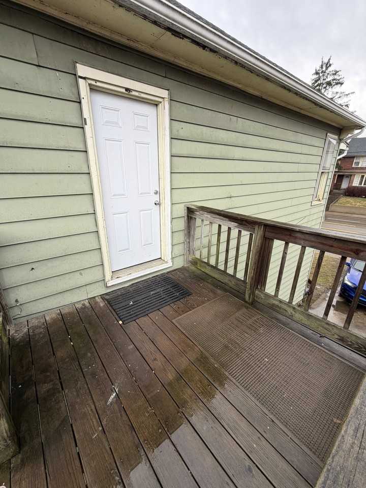 1634 Maple Ave #1 - Photo 2 of 6