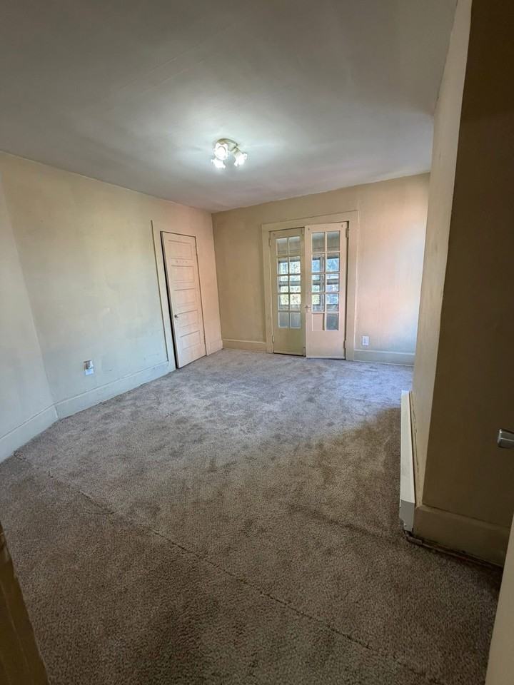 1634 Maple Ave #1 - Photo 4 of 6