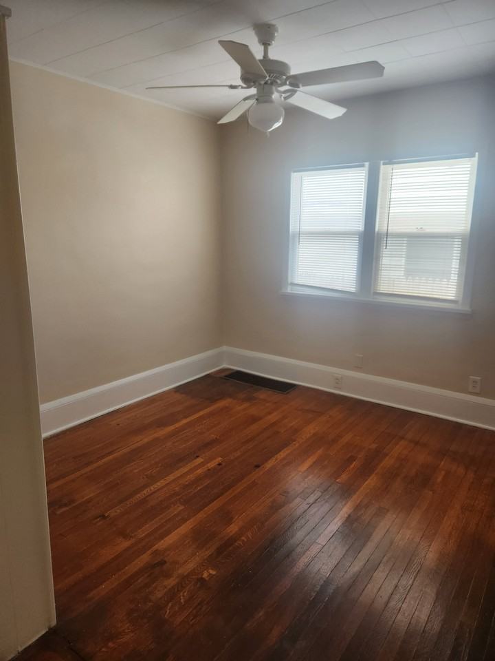 134 Harrison Ave Sw #134 - Photo 3 of 7