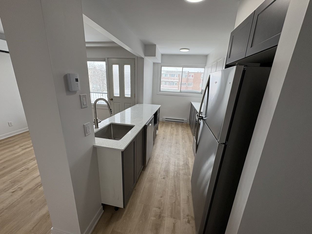 6070 Boulevard Joseph-Renaud #207 - Photo 2 of 11