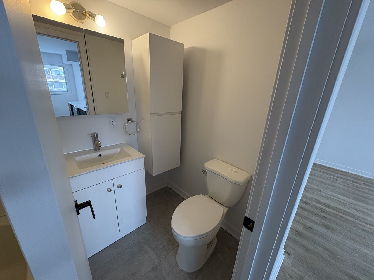 6070 Boulevard Joseph-Renaud #207 - Photo 5 of 11