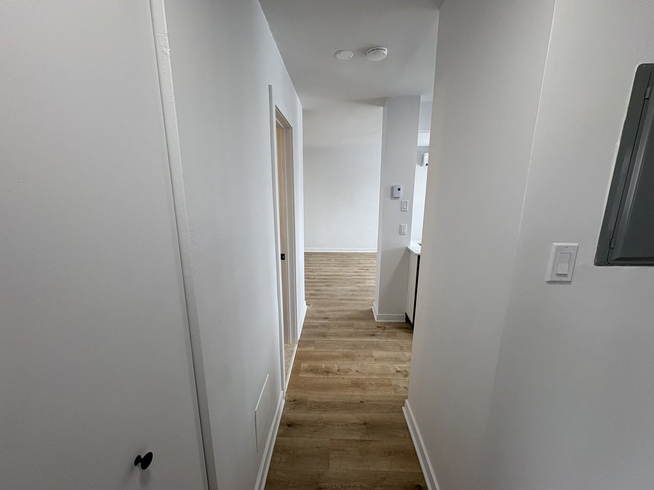 6070 Boulevard Joseph-Renaud #207 - Photo 6 of 11