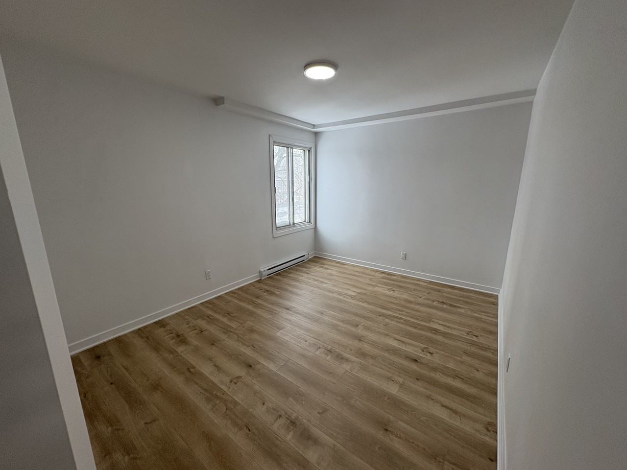 6070 Boulevard Joseph-Renaud #207 - Photo 7 of 11