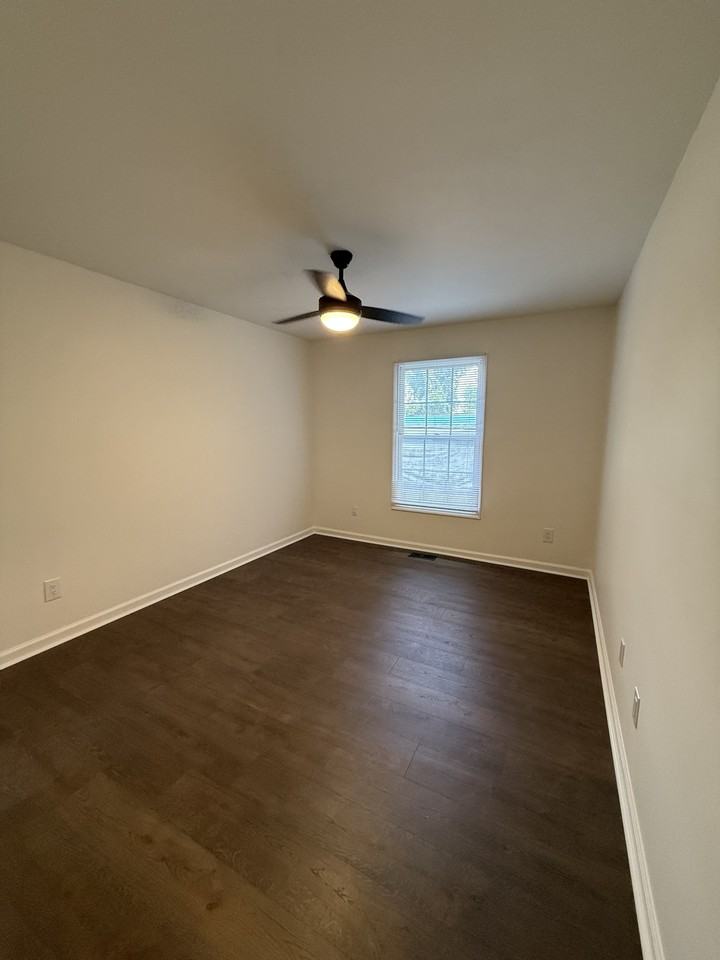 6368 Ivy St #A - Photo 7 of 8