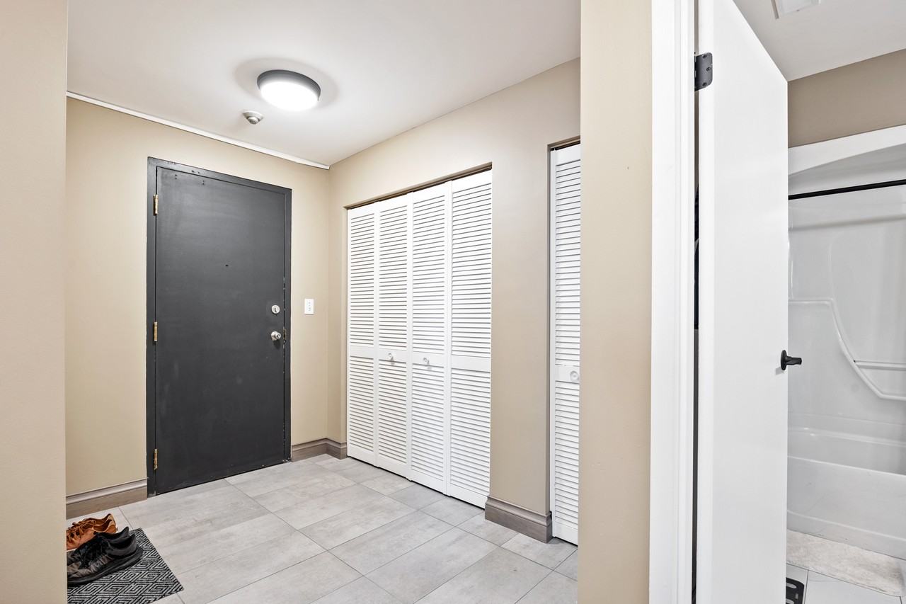 540 Ouellette Ave #7E - Photo 3 of 33