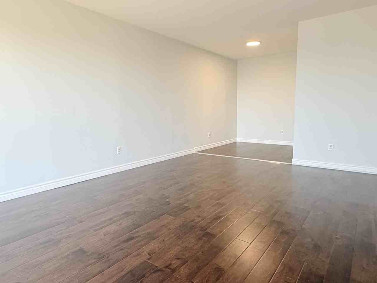 2940 Elsmere Ave #306 - Photo 4 of 13