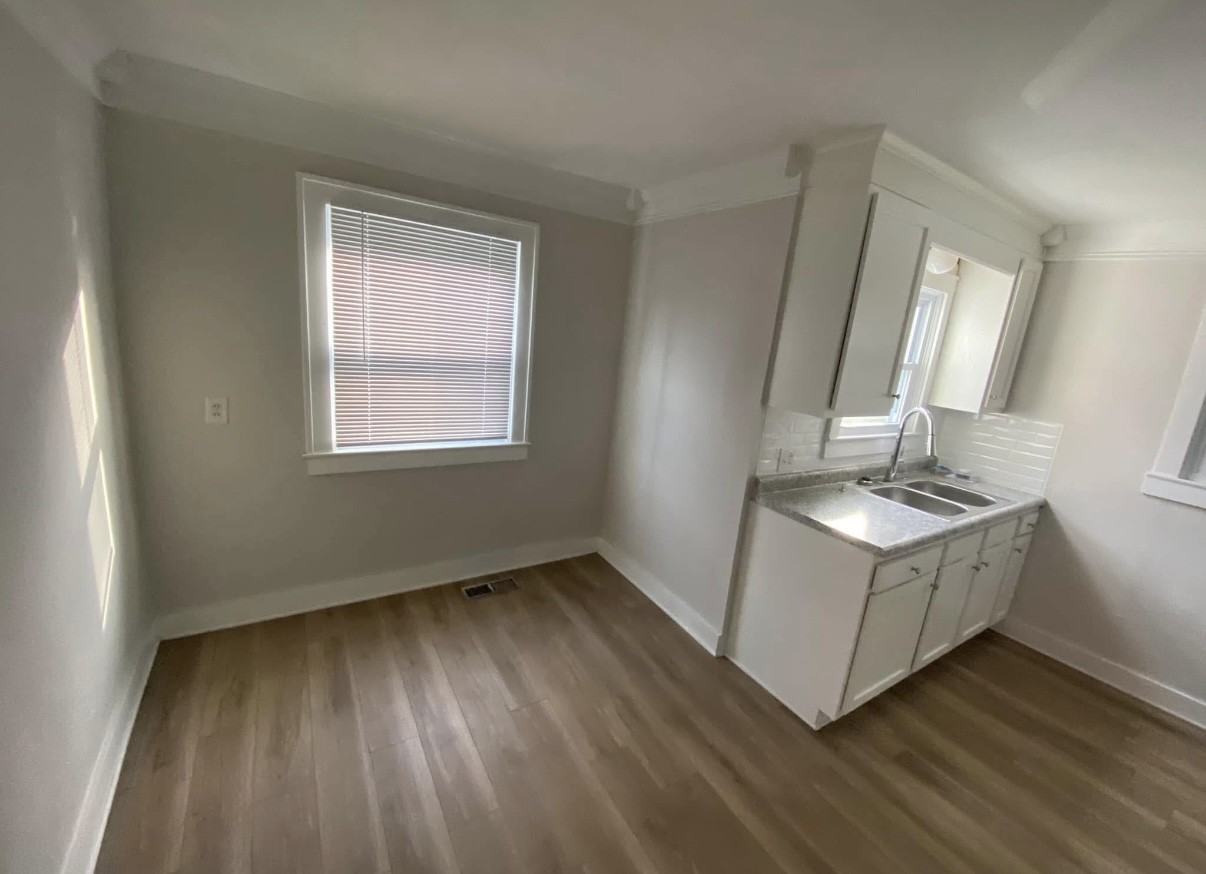 327 S Greensburg St #1 - Photo 5 of 10