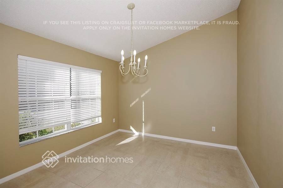 307 Shad Way - Photo 4 of 21