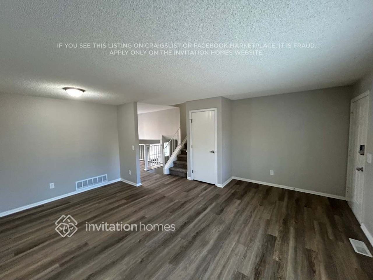 4445 E 93rd Dr - Photo 6 of 27