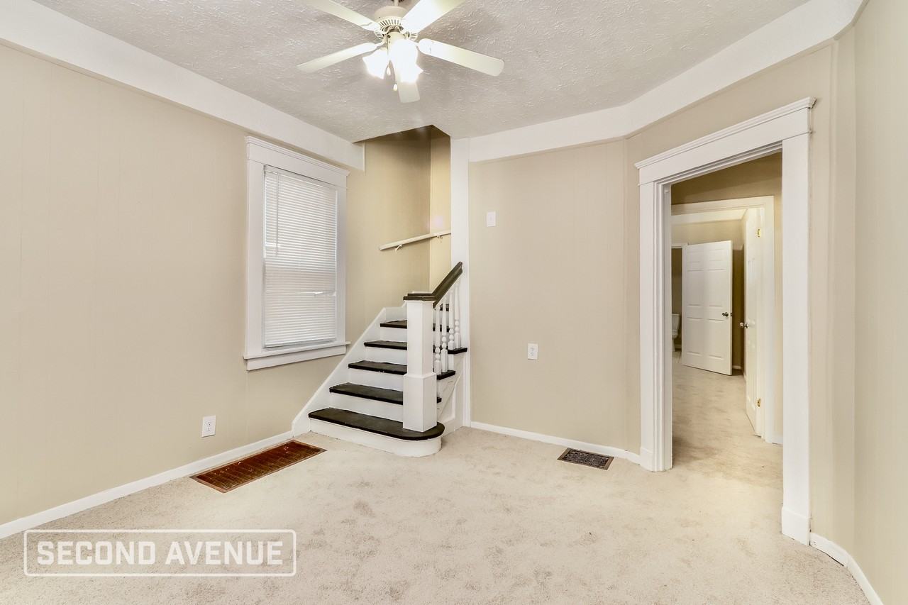 833 S 38th St - Photo 2 of 21