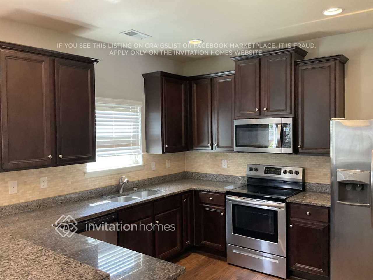 107 Camden Rd - Photo 5 of 15