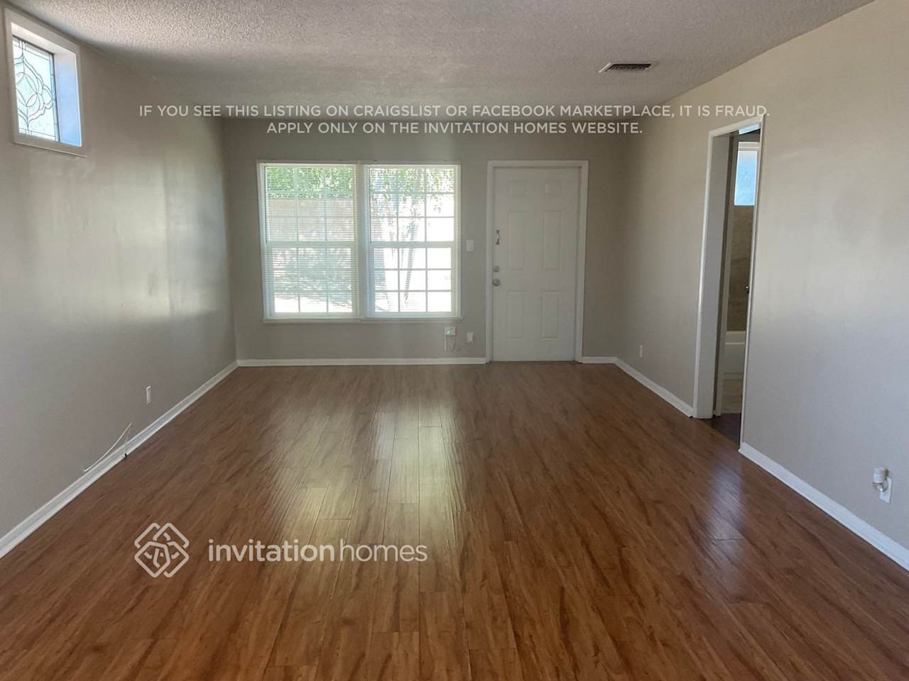 11240 Gaviota Ave - Photo 3 of 19