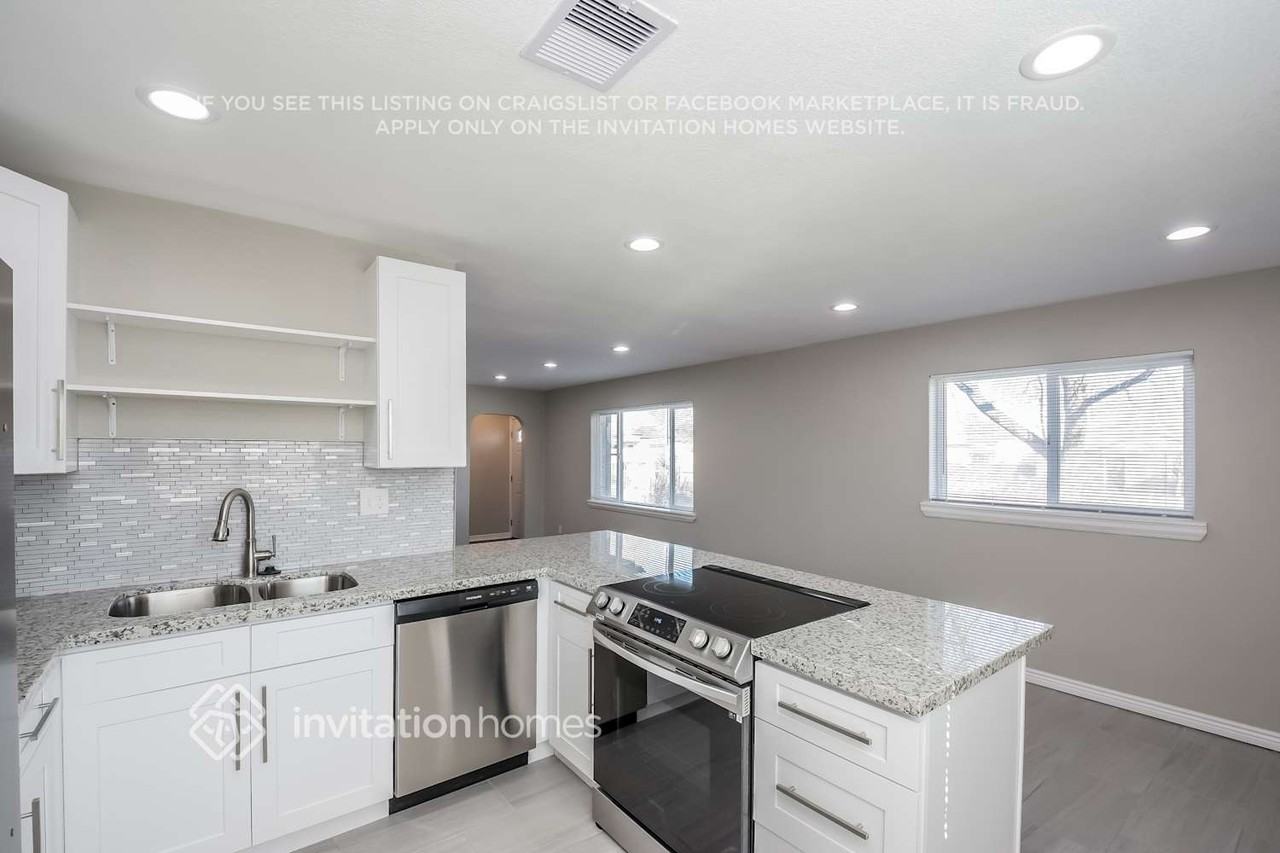 1620 Carrol Ct - Photo 7 of 16