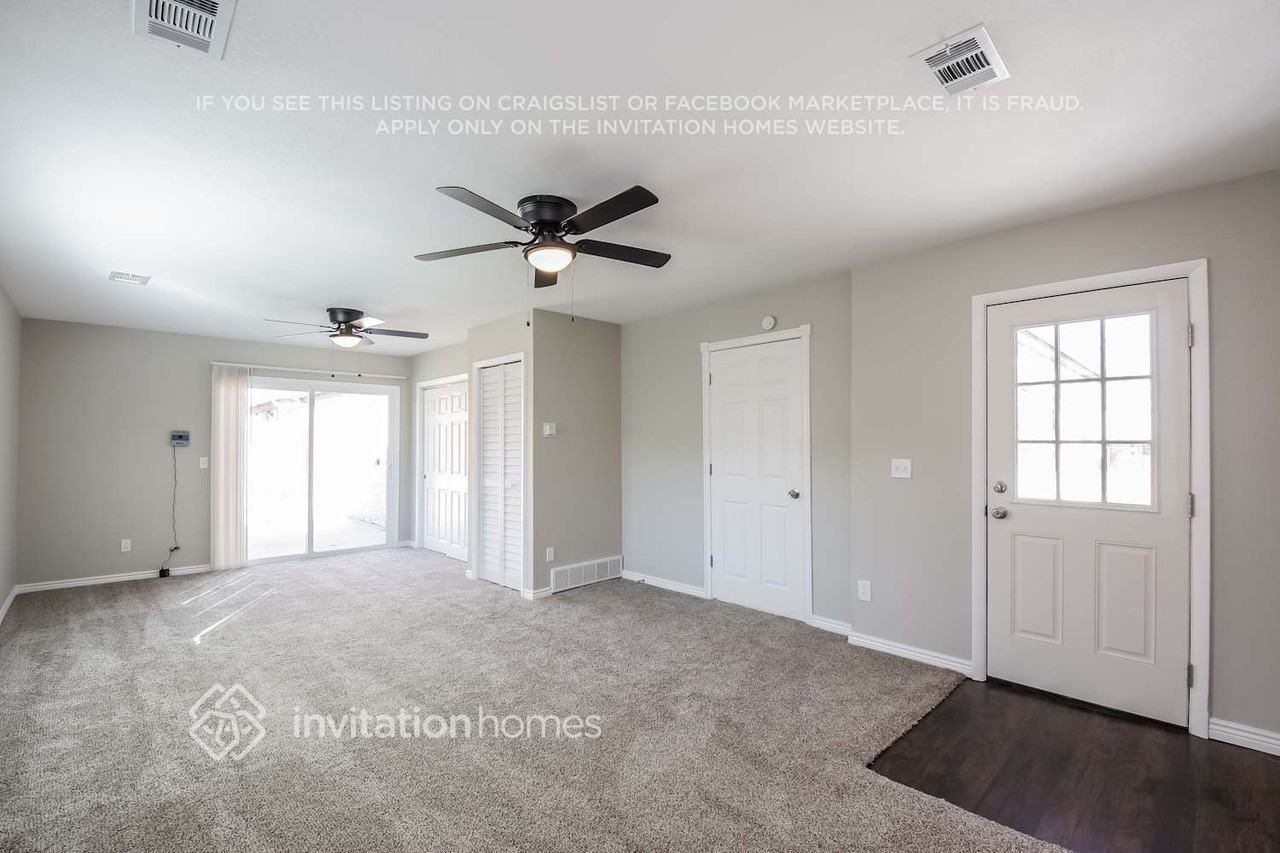 1620 Carrol Ct - Photo 7 of 14