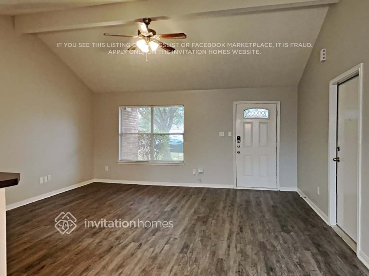 16355 Long Valley Ct - Photo 3 of 15