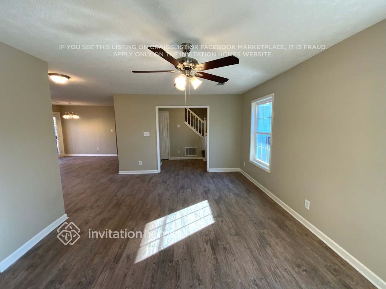 2071 Hunters Cove Dr - Photo 3 of 16