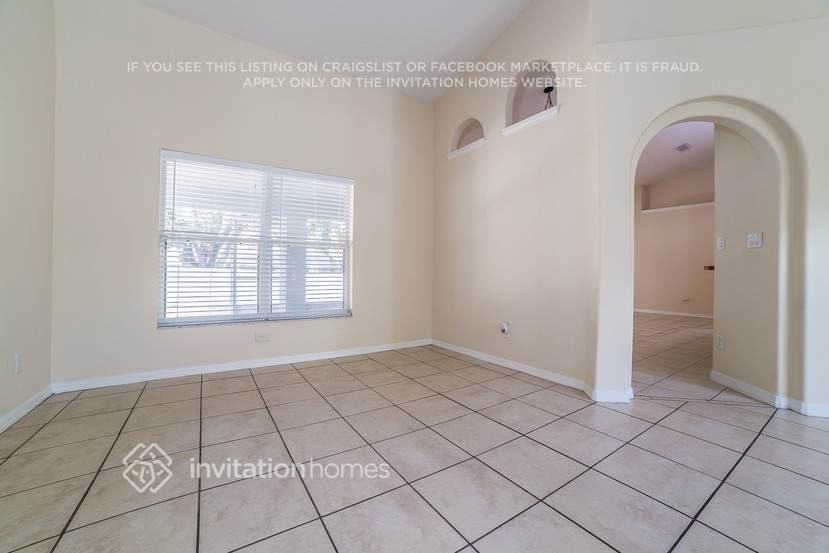 3051 Brighton Rd - Photo 3 of 12