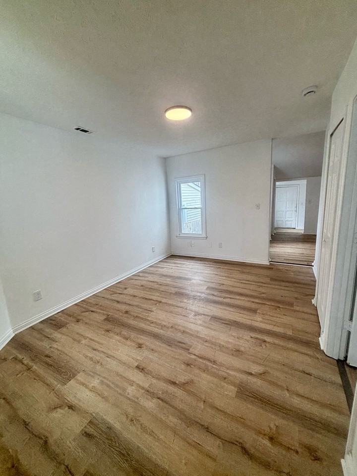 831 Meigs Ave #1 - Photo 7 of 12