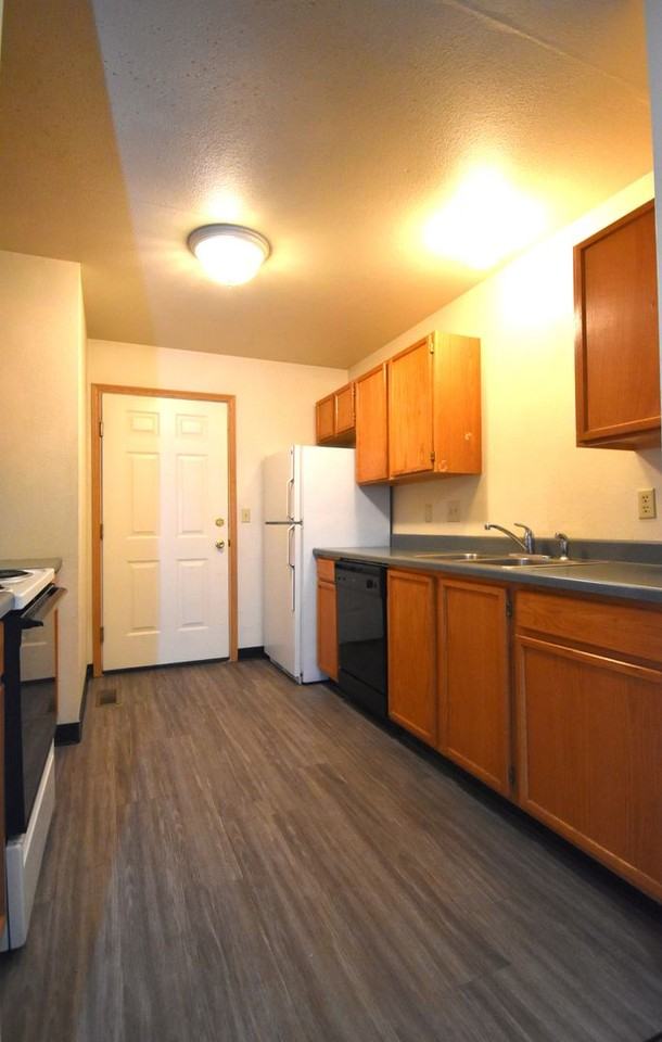 2451 Wheeler Dr #D - Photo 7 of 21