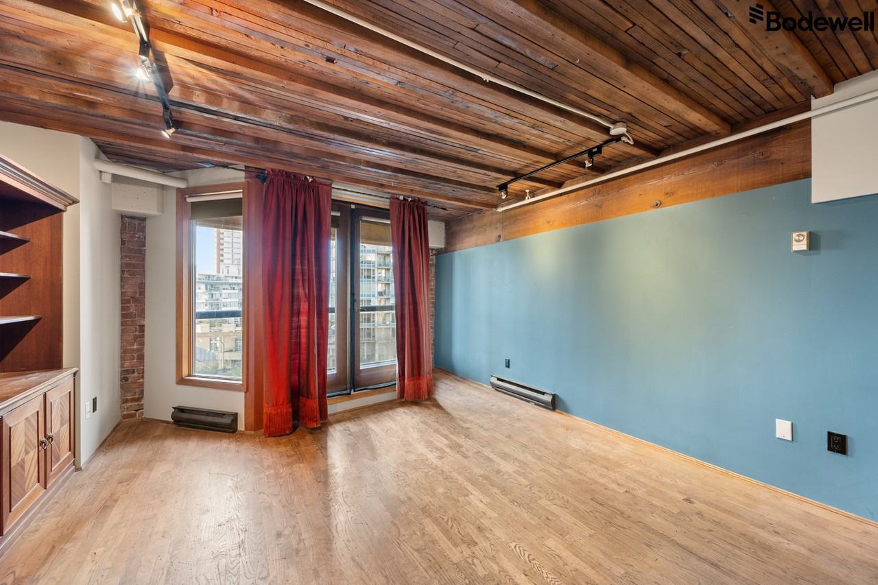 550 Beatty - Photo 7 of 18