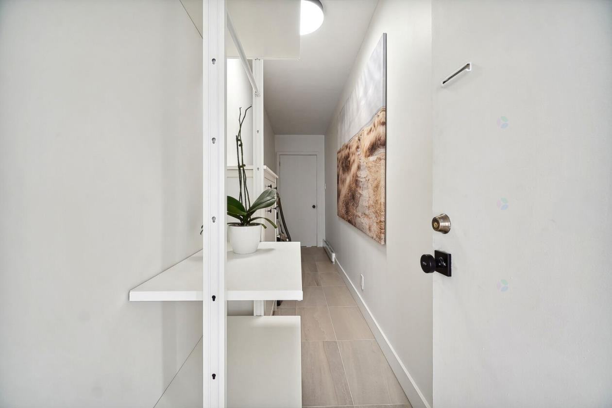 2172 Gauthier #2 - Photo 4 of 16