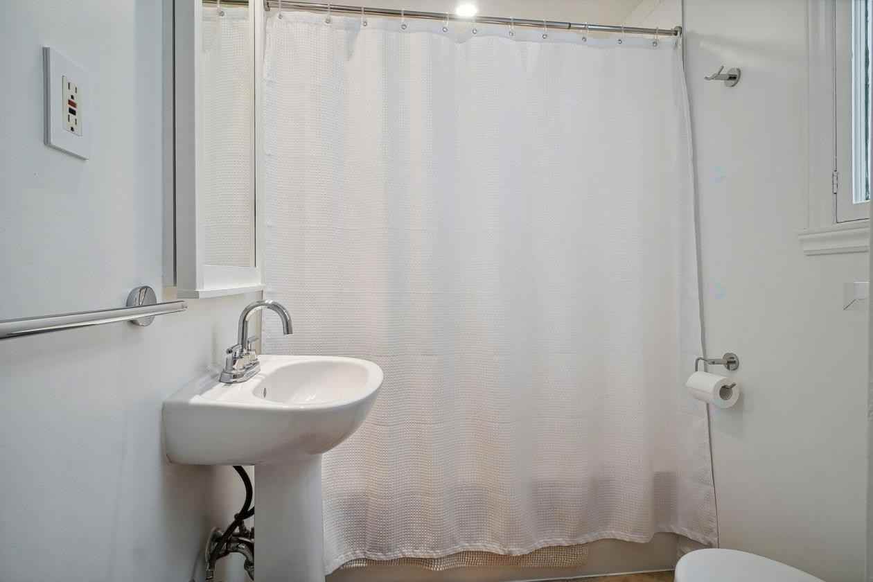 2172 Gauthier #2 - Photo 5 of 16