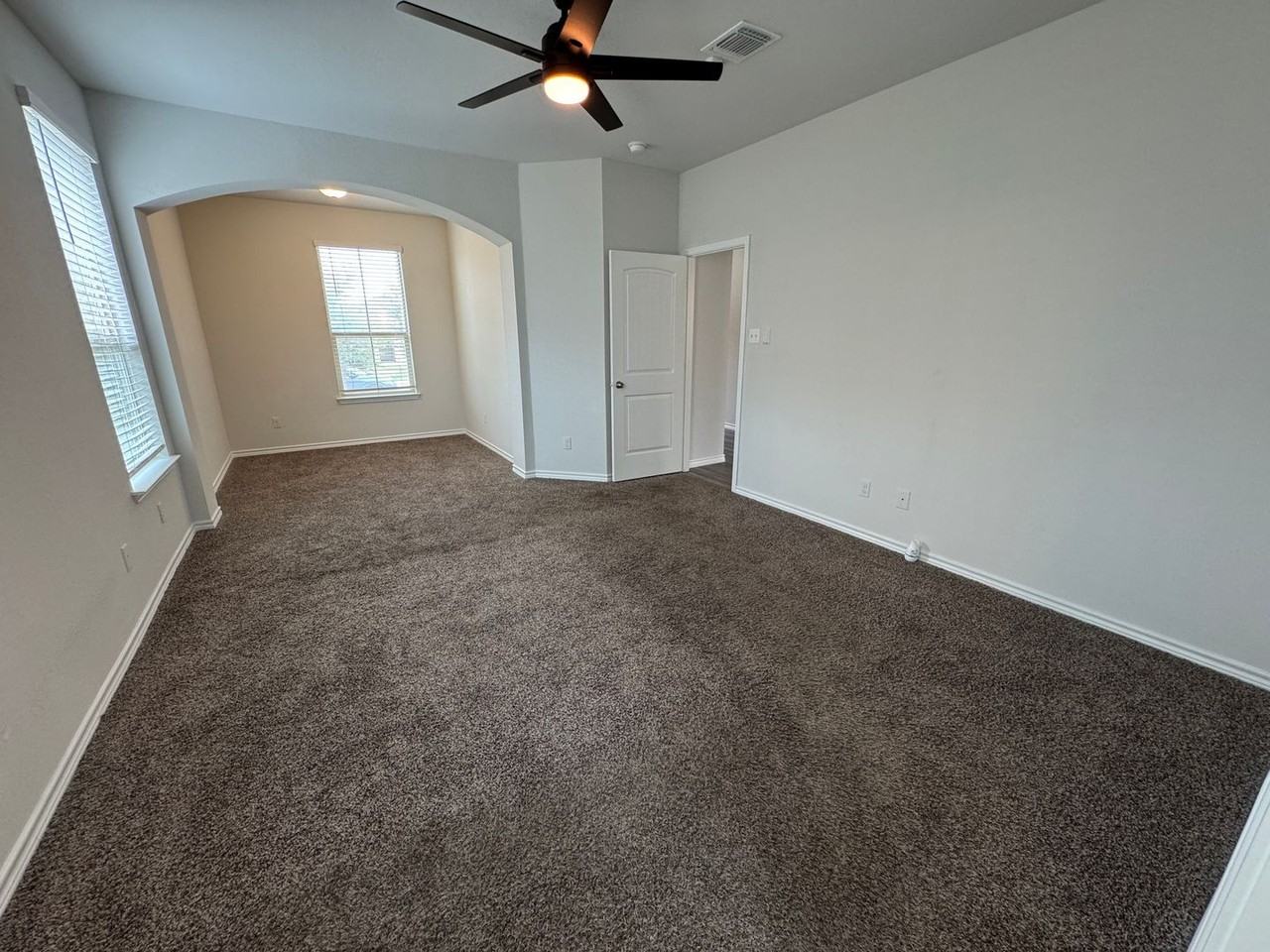 6149 Lavaca Dr - Photo 7 of 42