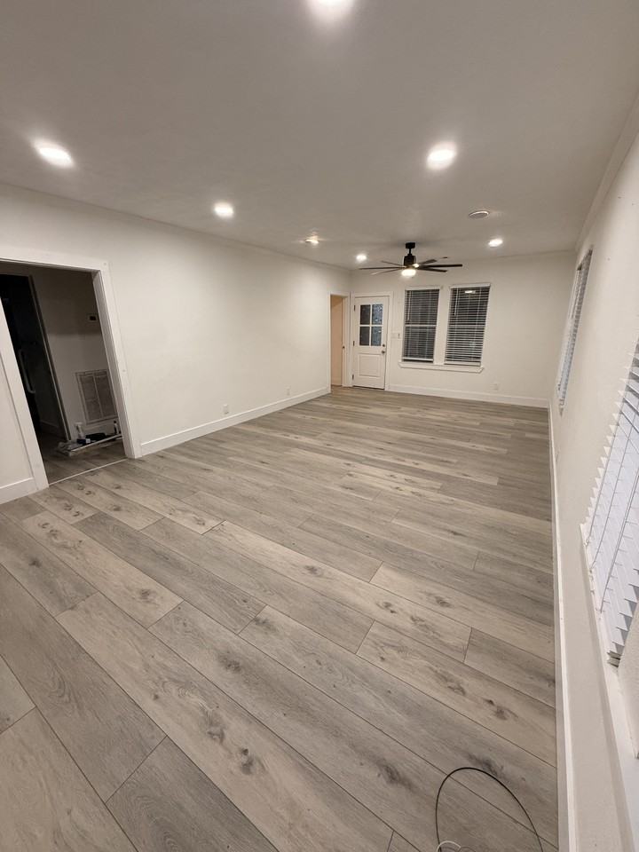 913 Block St #1 - Photo 2 of 11