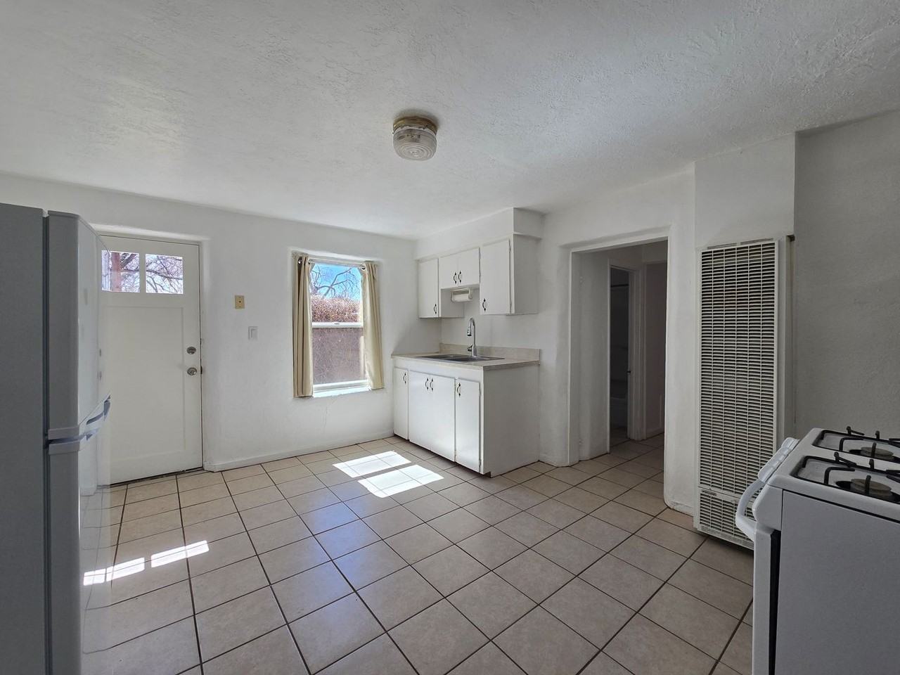 739 Montez Pl - Photo 2 of 17