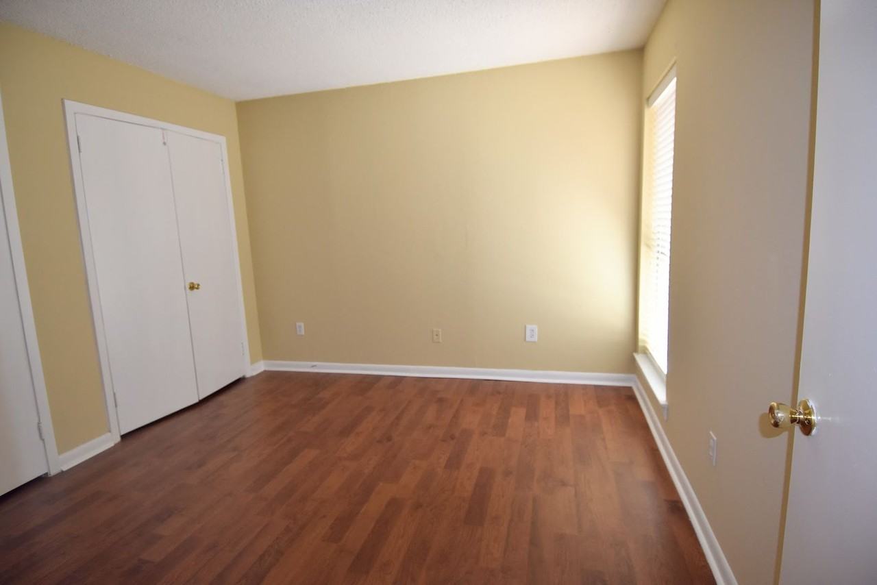 6747 Quail Hollow Ct - Photo 4 of 11