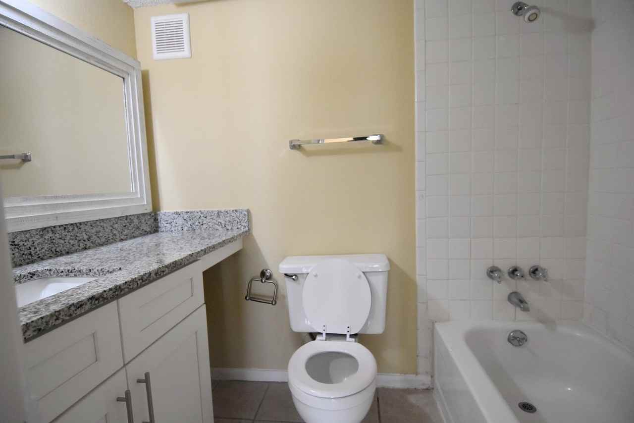 6747 Quail Hollow Ct - Photo 7 of 11