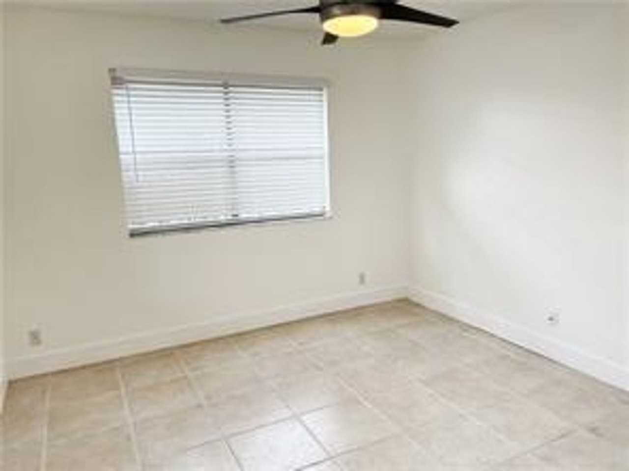 11282 Nw 44th St - Photo 7 of 11