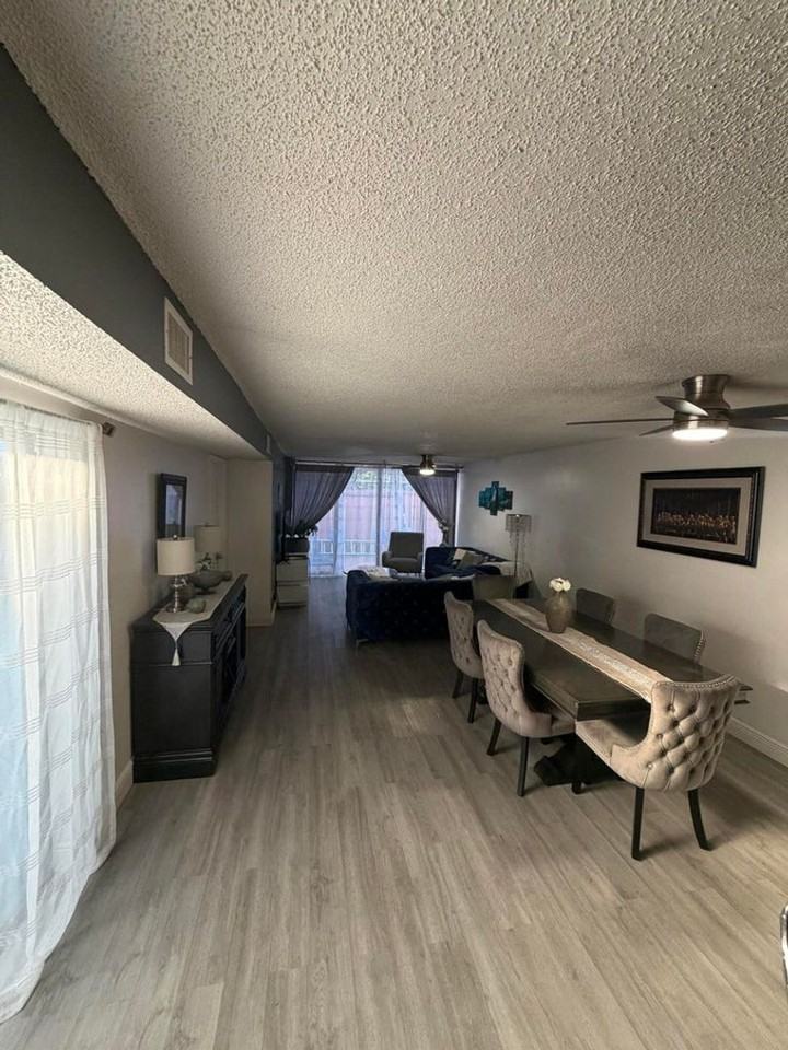 10343 Greenhouse Rd - Photo 4 of 15