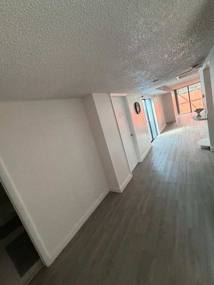 10343 Greenhouse Rd - Photo 6 of 15