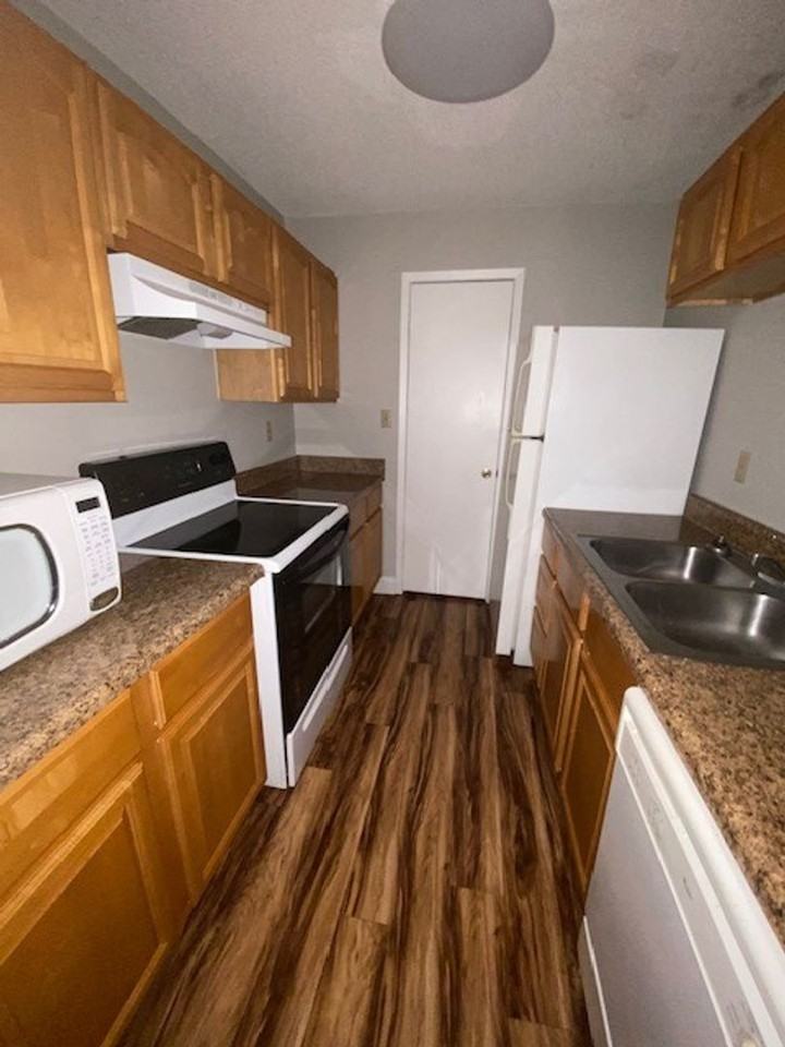 3506 Sable Palm Ln #2A - Photo 4 of 20