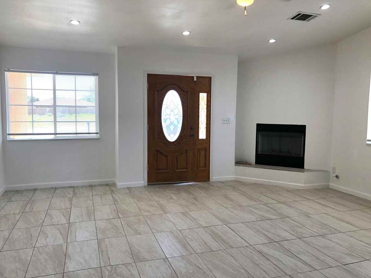 9933 Irene Ave - Photo 2 of 14