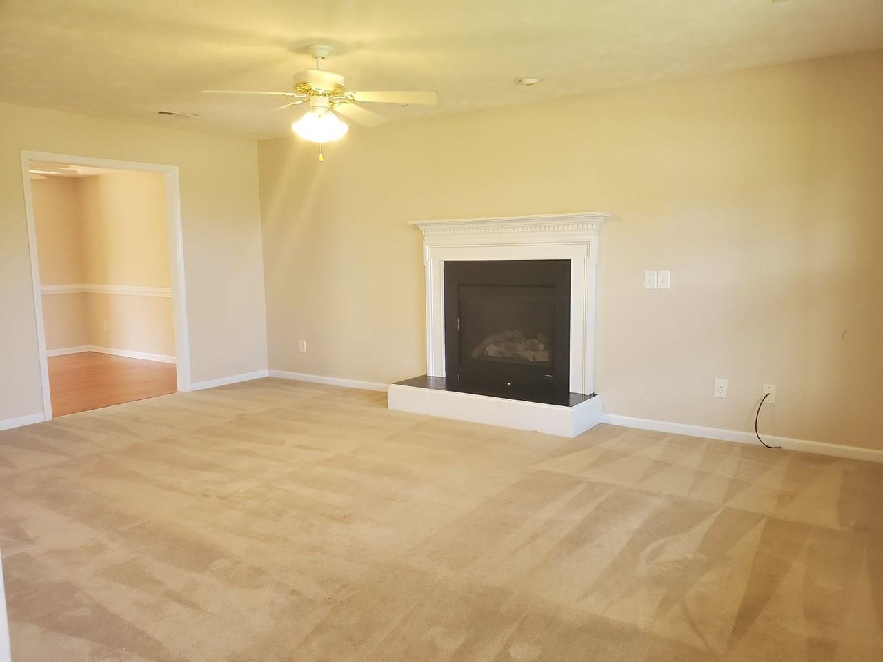 815 Yorkshire Dr - Photo 2 of 17